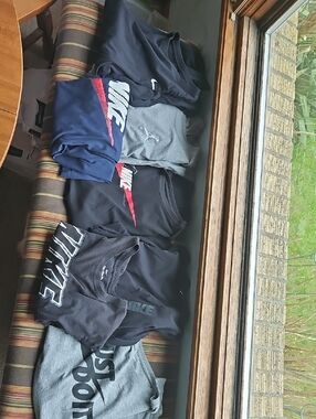 Nike Lot 7 Shirts XL